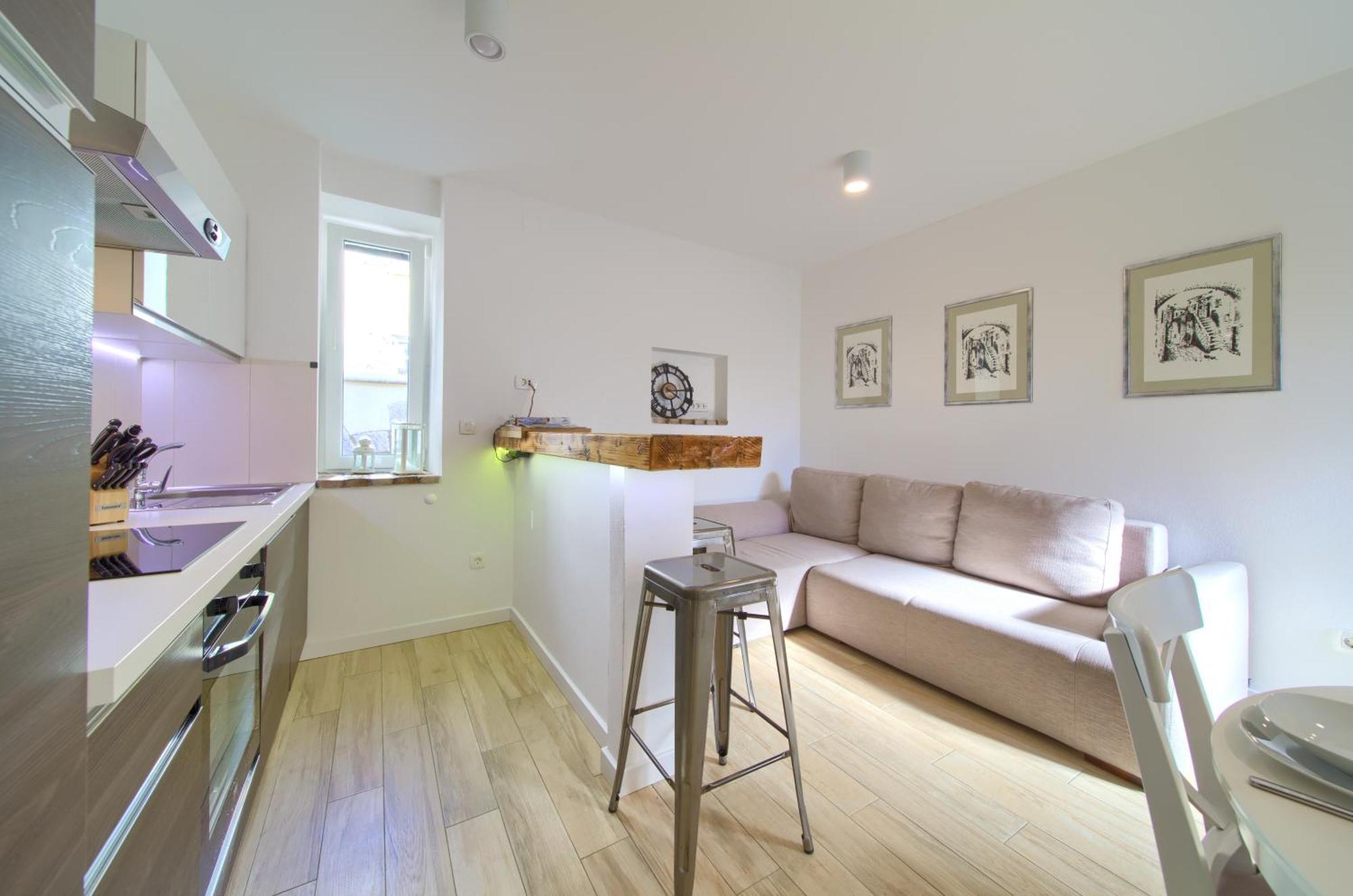 Apartment Old Town Mariolina 크르크 외부 사진